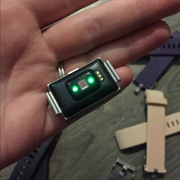 Fit bit charge 2 - Picture 2 of 8